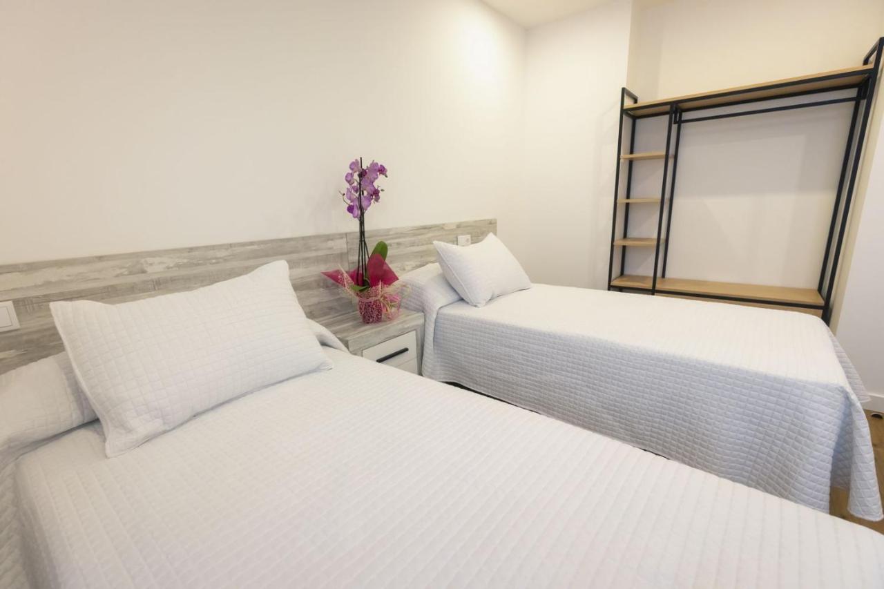 Apartamentos Centro ยาเนส ภายนอก รูปภาพ