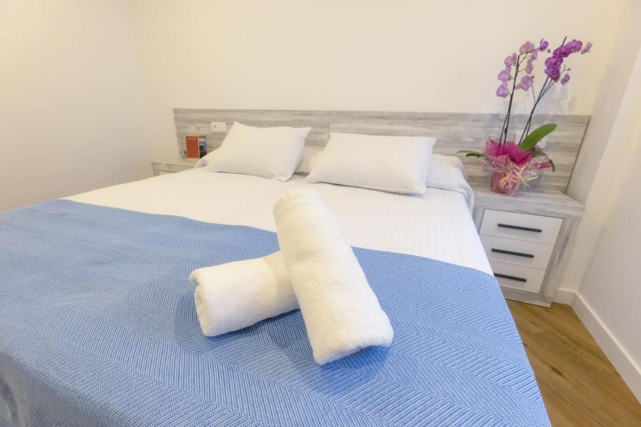 Apartamentos Centro ยาเนส ภายนอก รูปภาพ