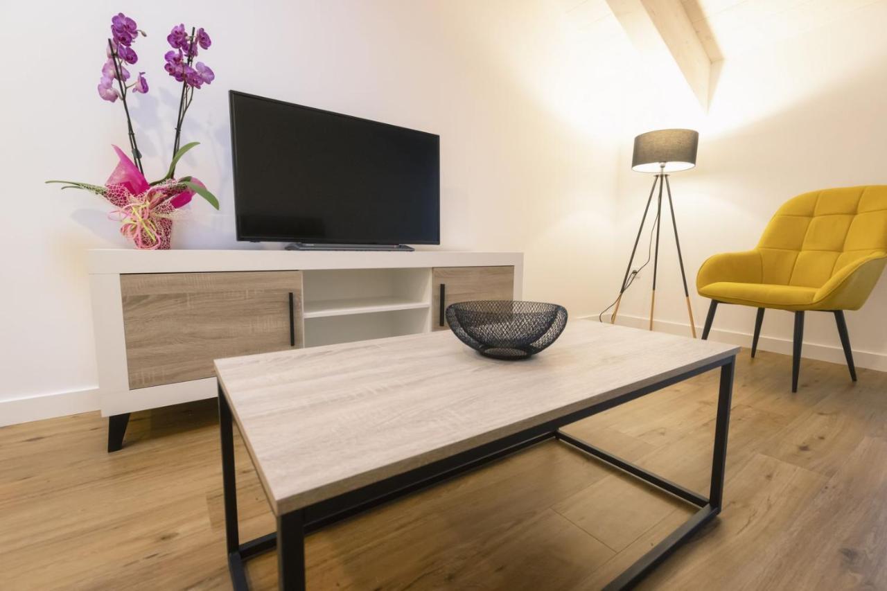 Apartamentos Centro ยาเนส ภายนอก รูปภาพ